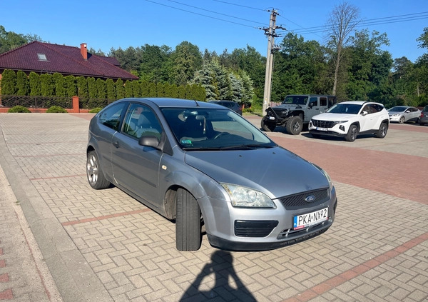 Ford Focus cena 8800 przebieg: 284000, rok produkcji 2005 z Oleśnica małe 379